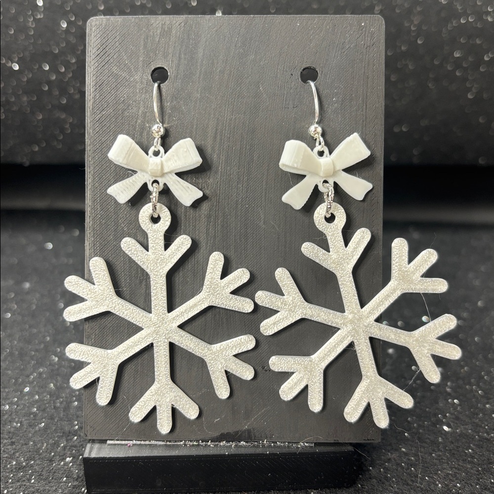 Snowflake Earrings with White Bow 🤍✨